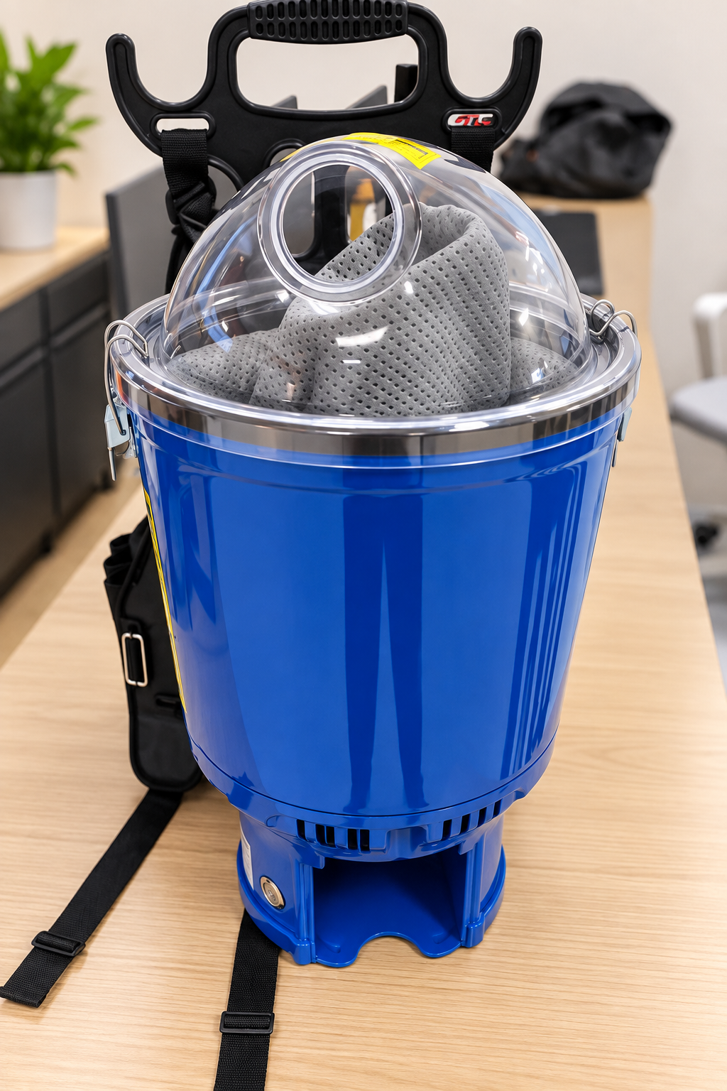 Commercial Backpack Vacuum Cleaner – 1000W | 25kPa | 18m Cable
